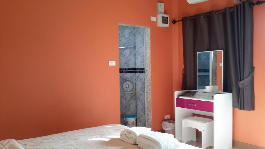 Donchai House Guest House& Cafe Chiang Mai Ngoại thất bức ảnh