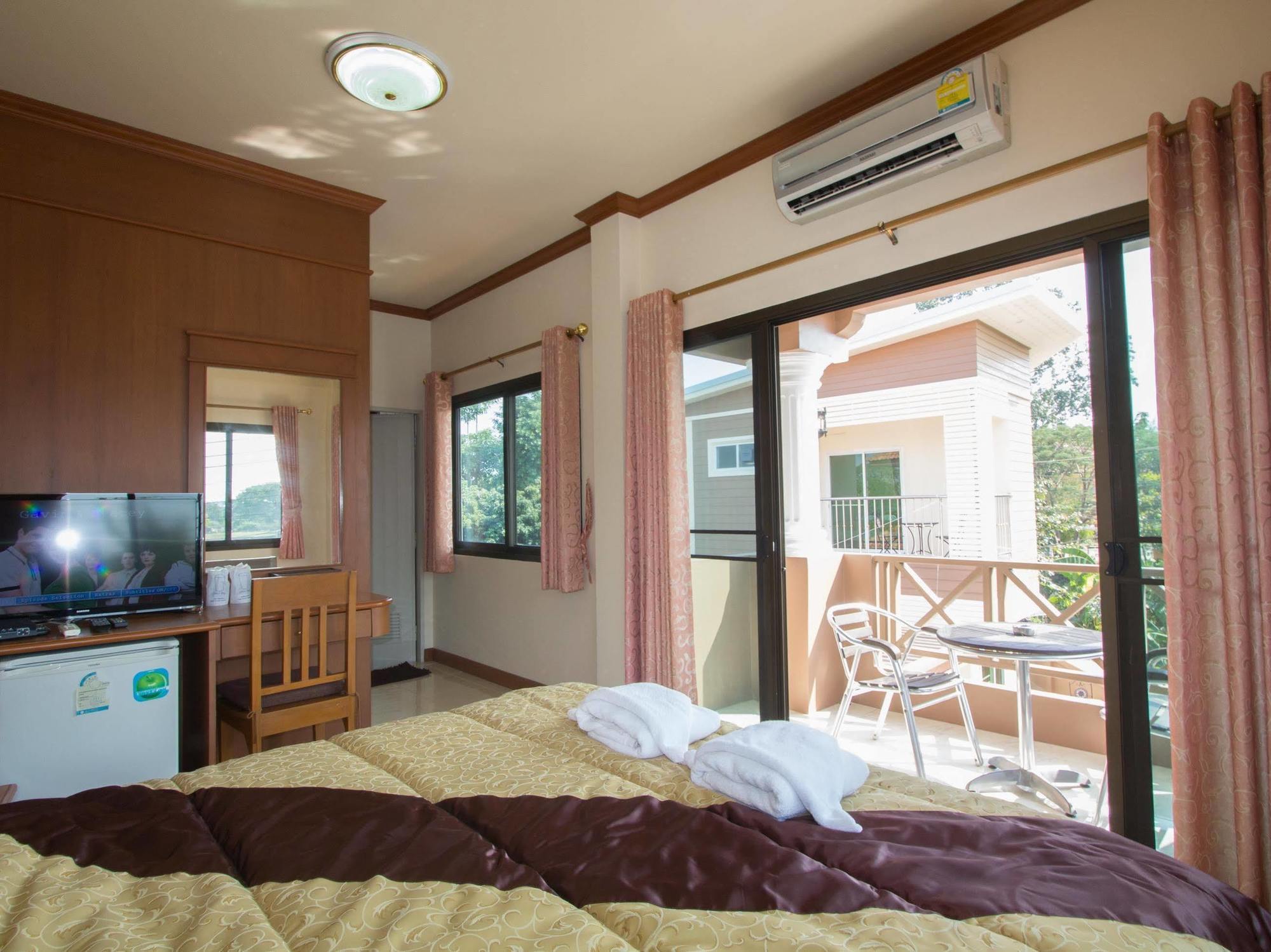 Donchai House Guest House& Cafe Chiang Mai Ngoại thất bức ảnh